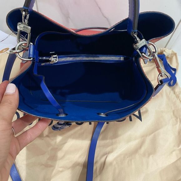 LOUIS VUITTON 2018 Epi NéoNoé MM Est. Retail $2,390.00 - Picture 10 of 11